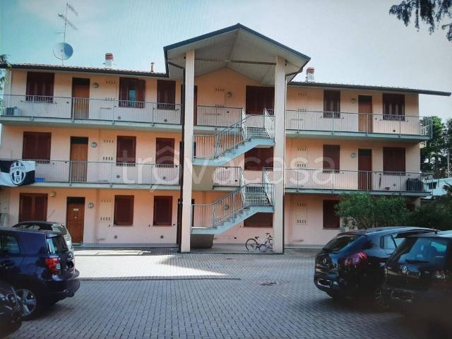 Appartamento in in affitto da privato a Somma Lombardo via Giacomo Puccini, 4, arredato, posto auto, da privato TrovaCasa