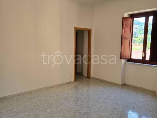 Appartamento in in affitto da privato a Salerno via Guglielmo Pepe, 4, da privato, ristrutturato, senza ascensore TrovaCasa