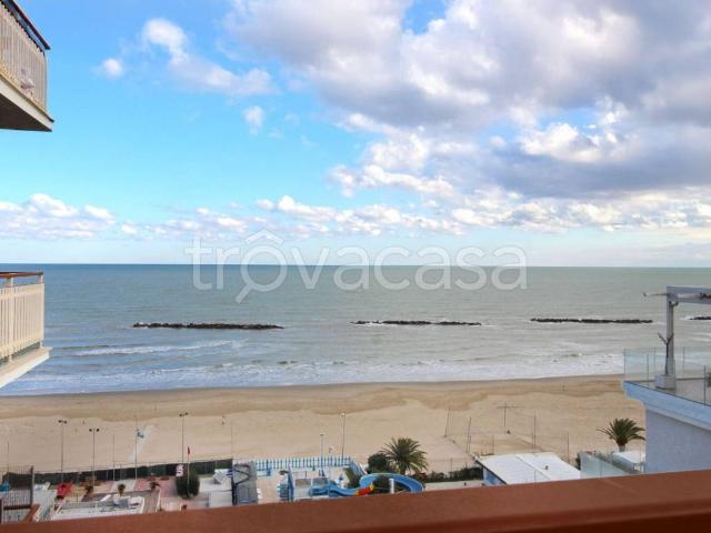 Appartamento in in affitto da privato a San Benedetto del Tronto via Clara Maffei, 9, da privato, vista mare, ascensore TrovaCasa