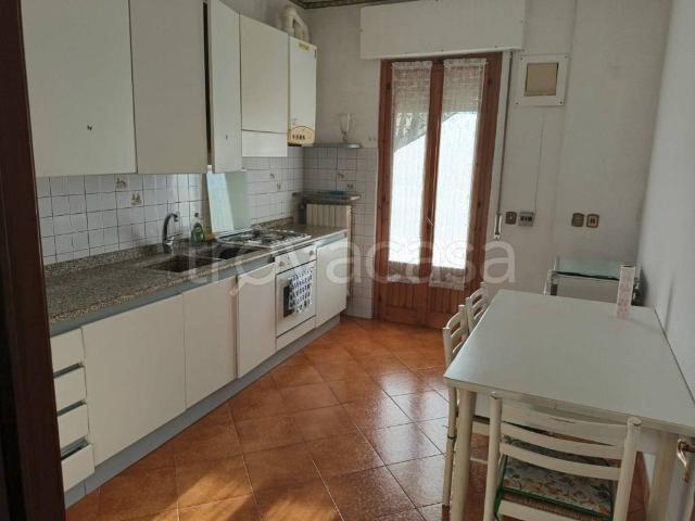 Appartamento in in affitto da privato a San Giovanni Valdarno viale Antonio Gramsci, 45, arredato, box, da privato TrovaCasa