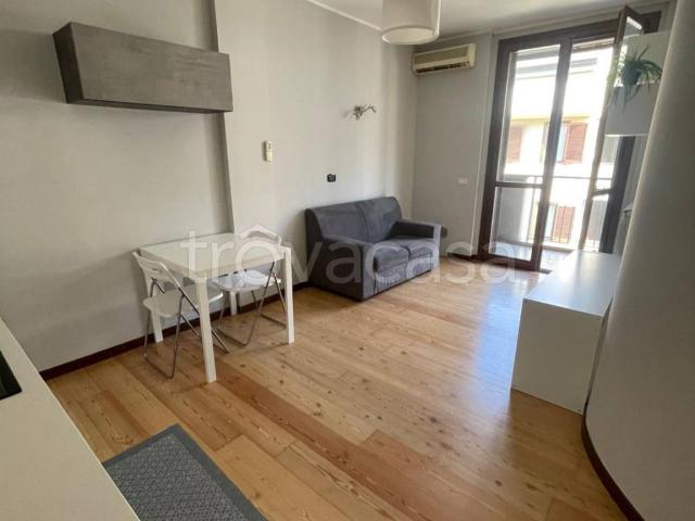 Appartamento in in affitto da privato a San Giuliano Milanese via Giosuè Carducci, 10, terrazzo, da privato, riscaldamento autonomo TrovaCasa