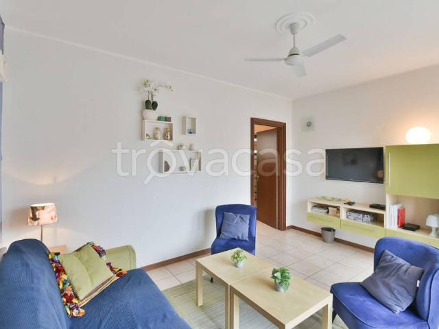 Appartamento in in affitto da privato a San Siro via Lario, 2, da privato, ascensore, balcone TrovaCasa