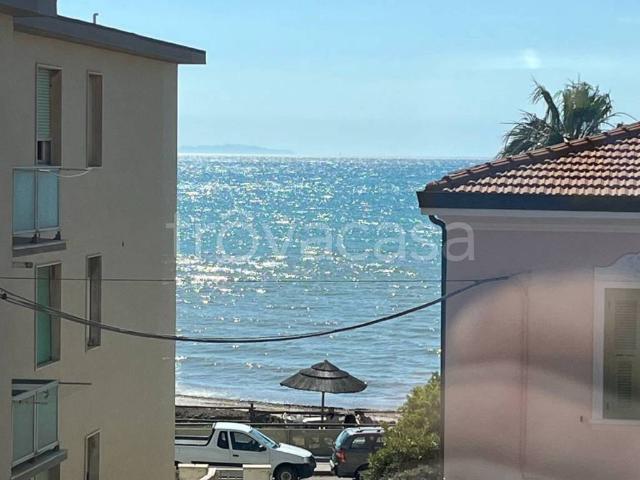 Appartamento in in affitto da privato a San Vincenzo via Vittorio Emanuele II, da privato, vista mare, ristrutturato TrovaCasa