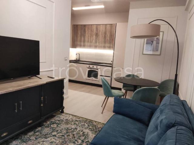 Appartamento in in affitto da privato a Sanremo via Zeffiro Massa, da privato, vicinanze negozi TrovaCasa