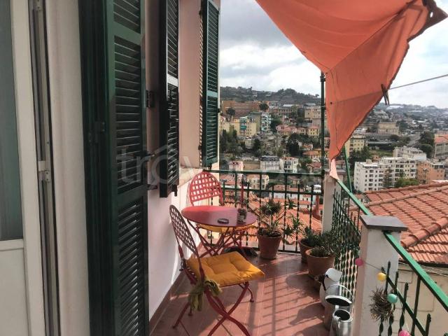 Appartamento in in affitto da privato a Sanremo strada Senatore Ernesto Marsaglia, da privato, cucina abitabile TrovaCasa