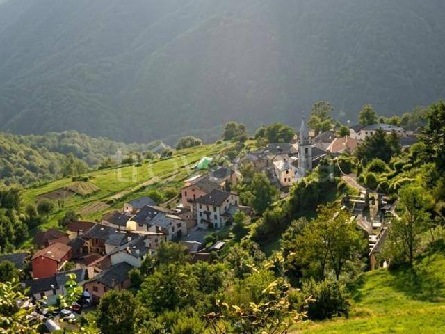 Appartamento in in affitto da privato a Santo Stefano d'Aveto località Ascona, 11, da privato, ripostiglio TrovaCasa