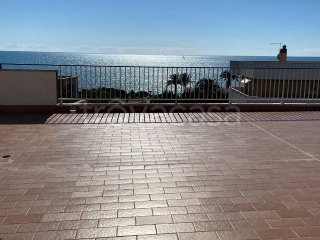 Appartamento in in affitto da privato a Santa Marinella via dei Girasoli, 8, da privato, vista mare, ultimo piano TrovaCasa