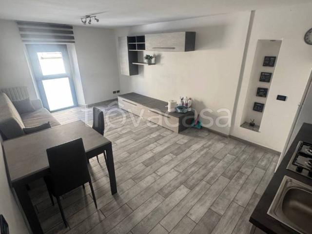 Appartamento in in affitto da privato a Saronno piazza Indipendenza, 22, arredato, da privato, cucina a vista TrovaCasa
