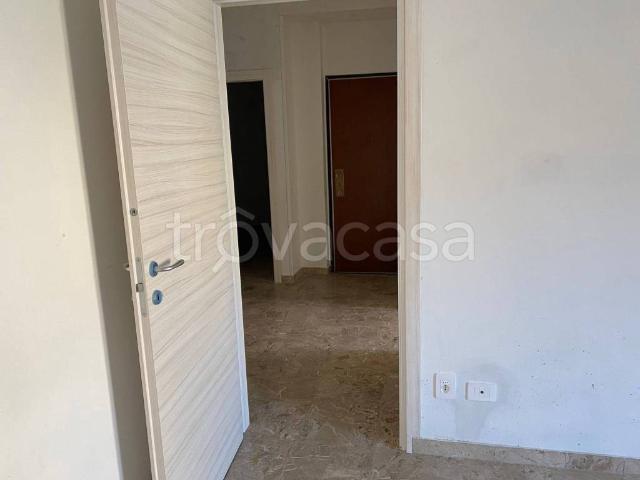 Appartamento in in affitto da privato a Sedriano via Alcide De Gasperi, 1, box, da privato, cantina TrovaCasa