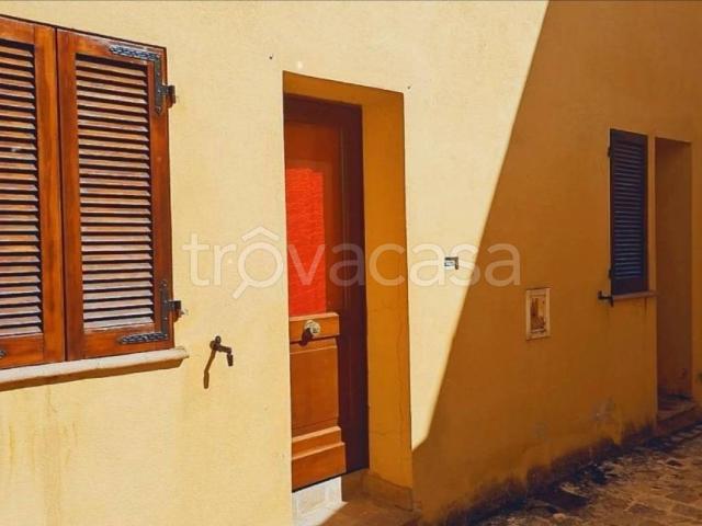 Appartamento in in affitto da privato a Sellano località Setri, 5, da privato, ingresso indipendente TrovaCasa