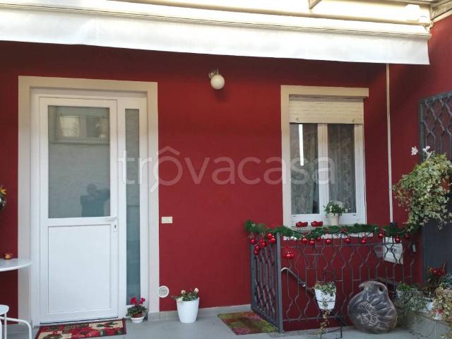 Appartamento in in affitto da privato a Sesto Calende via Corte Lunga, 6, da privato TrovaCasa