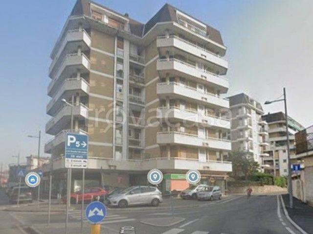 Appartamento in in affitto da privato a Sesto Calende via dell'Olmo, 34, arredato, da privato, riscaldamento centralizzato TrovaCasa