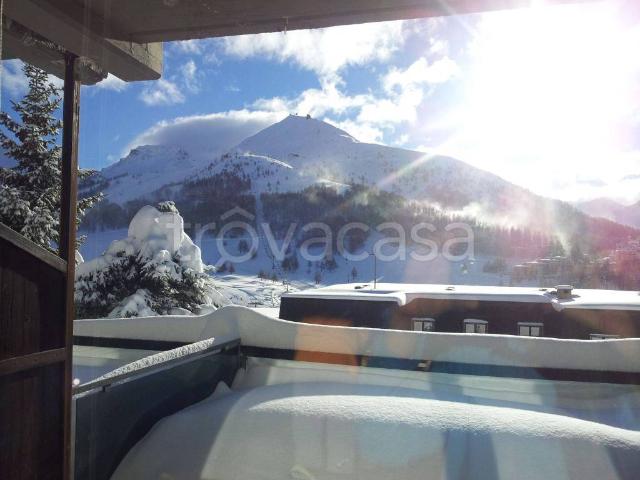 Appartamento in in affitto da privato a Sestriere via La Gleisa, 11, arredato, posto auto, box TrovaCasa