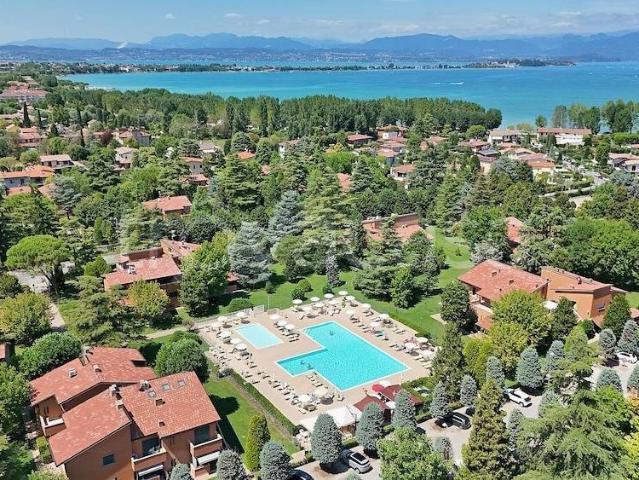 Appartamento in in affitto da privato a Sirmione viale Giuseppe Verdi, 1045, da privato TrovaCasa
