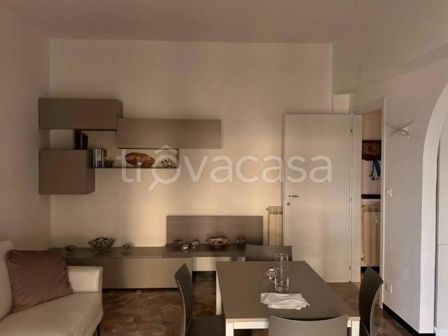 Appartamento in in affitto da privato a Spotorno via Vecchie Fornaci, 32, da privato, vista mare, ascensore TrovaCasa
