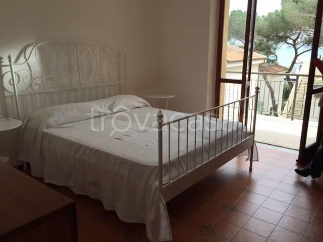 Appartamento in in affitto da privato a Stalettì via Lucifero, 2, da privato, vista mare, ascensore TrovaCasa