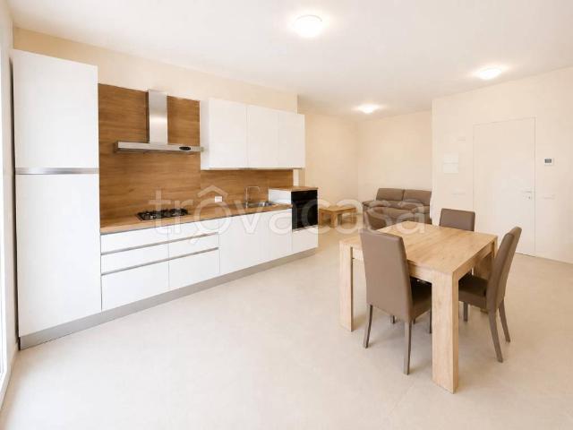 Appartamento in in affitto da privato a Pompei via Astolelle, da privato, balcone, cucina a vista TrovaCasa