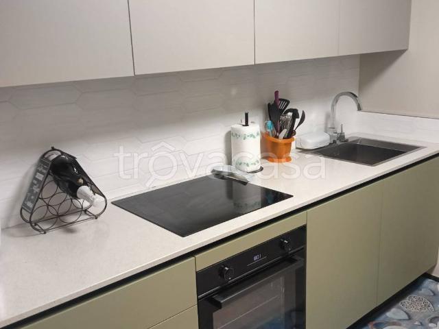 Appartamento in in affitto da privato a Porlezza via Colombaio, 46, da privato, lavatrice, cantina TrovaCasa