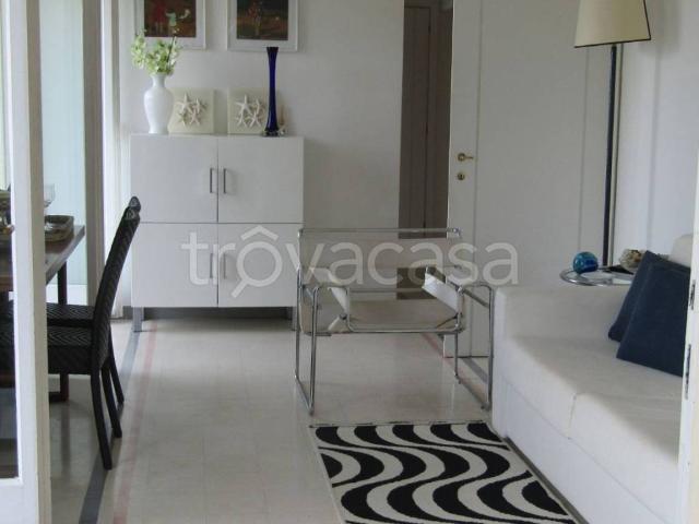 Appartamento in in affitto da privato a Portovenere via Olivo, 187, da privato, immobile di prestigio, fronte mare TrovaCasa