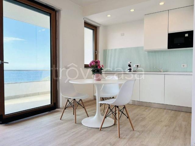 Appartamento in in affitto da privato a Porto Torres lungomare Balai, 26, terrazzo, da privato TrovaCasa