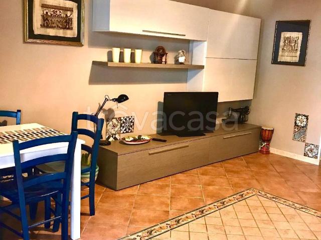 Appartamento in in affitto da privato a Portopalo di Capo Passero via Giosuè Carducci, 26, da privato, centrale, lavatrice TrovaCasa