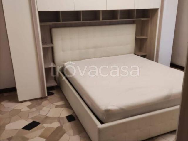 Appartamento in in affitto da privato a Paderno Dugnano via Francesco Cherubini, 11, arredato, da privato, ascensore TrovaCasa