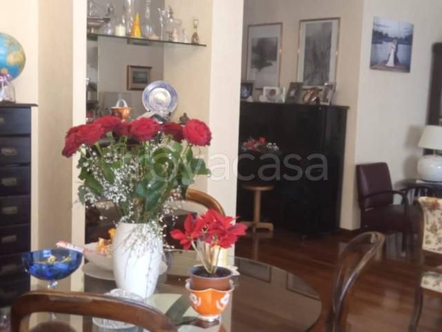 Appartamento in in affitto da privato a Palermo via dei Nebrodi, 72, da privato, doppia esposizione, servizio di portineria TrovaCasa