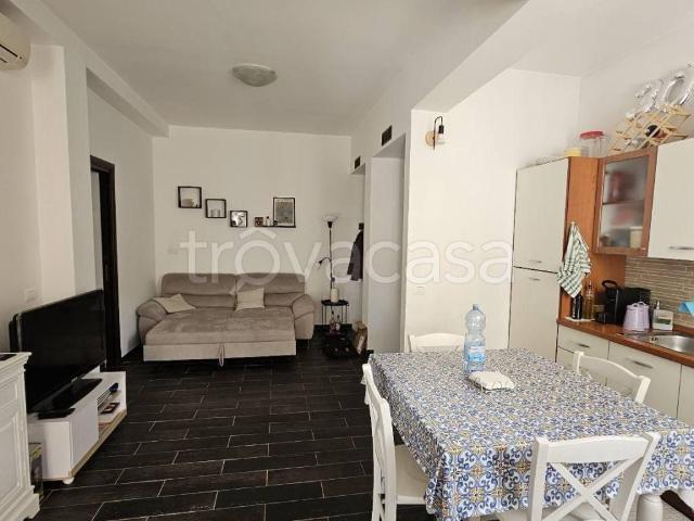 Appartamento in in affitto da privato a Palermo via Lucania, 12, da privato, riscaldamento autonomo, ascensore TrovaCasa