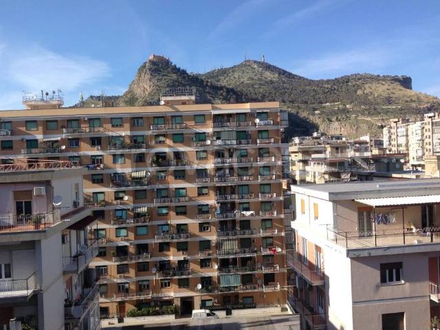 Appartamento in in affitto da privato a Palermo via Montepellegrino, 163, arredato, da privato, riscaldamento autonomo TrovaCasa