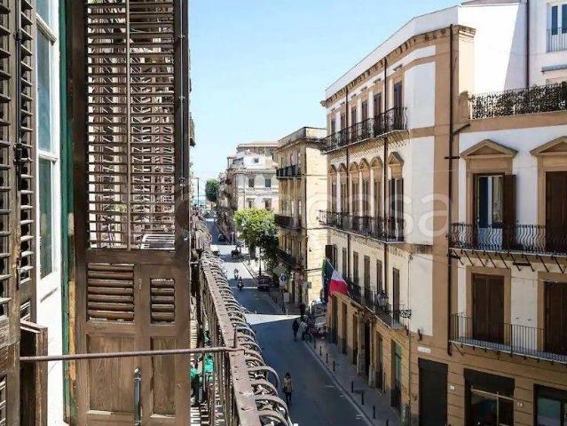 Appartamento in in affitto da privato a Palermo via Vittorio Emanuele, 111, arredato, box, da privato TrovaCasa