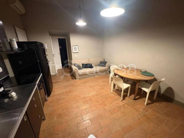 Appartamento in in affitto da privato a Parma borgo Delle Colonne, 8, da privato, centrale, cucina a vista TrovaCasa