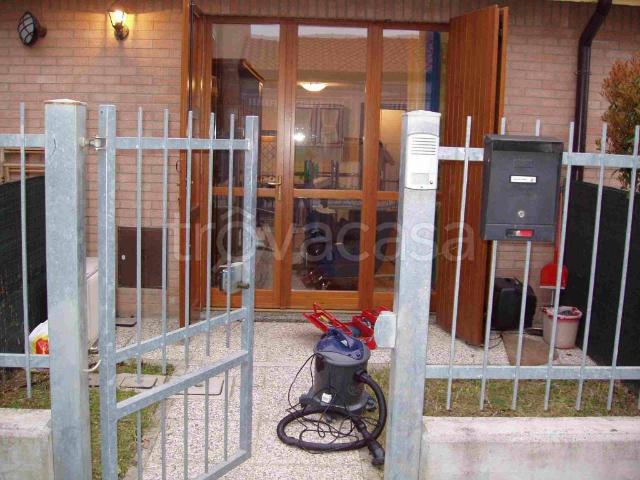 Appartamento in in affitto da privato a Parma strada Corte Biondi, giardino, posto auto, da privato TrovaCasa
