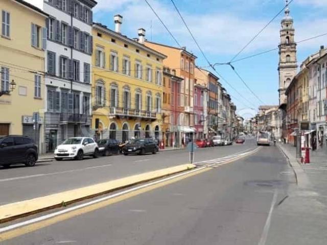 Appartamento in in affitto da privato a Parma strada della Repubblica, 58, arredato, da privato, centrale TrovaCasa