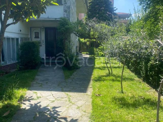 Appartamento in in affitto da privato a Parma via Lorenzo e Baldassarre Molossi, 3, arredato, giardino, posto auto TrovaCasa