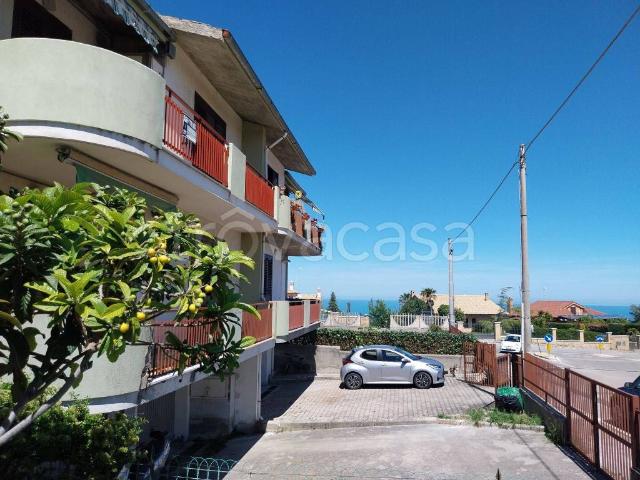 Appartamento in in affitto da privato a Petacciato via Marchesi Battiloro, 45, giardino privato, box, da privato TrovaCasa