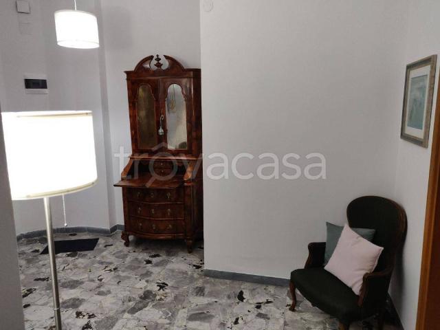 Appartamento in in affitto da privato a Pescara viale Vittoria Colonna, 23, posto auto, da privato, parzialmente arredato TrovaCasa