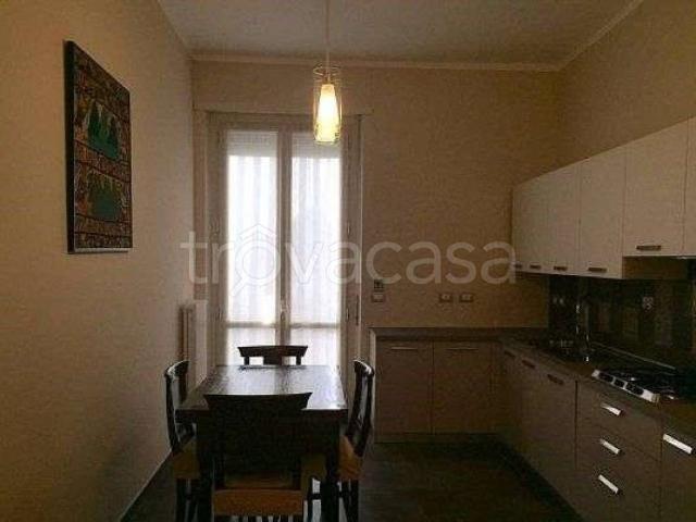 Appartamento in in affitto da privato a Pietrasanta via Cortona, 25, giardino, da privato, buono stato TrovaCasa