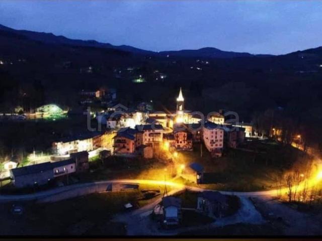 Appartamento in in affitto da privato a Pievepelago piazza Adriano Gimorri, 5, da privato, centrale, lavatrice TrovaCasa