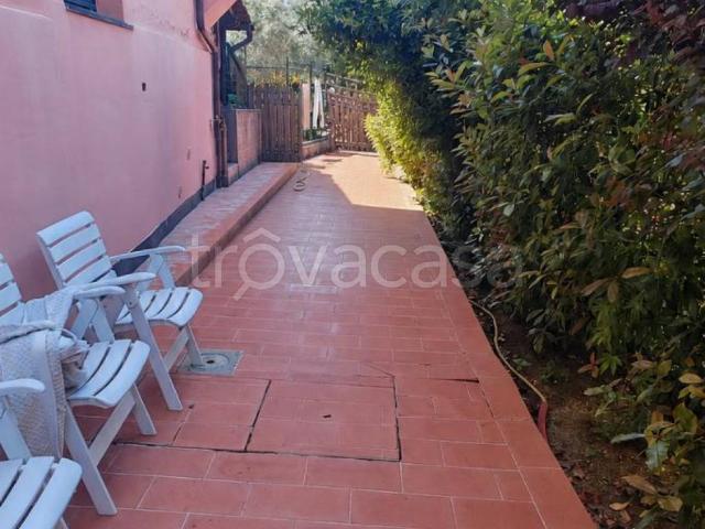 Appartamento in in affitto da privato a Prato via del Guado a Narnali, 9, arredato, giardino privato, da privato TrovaCasa