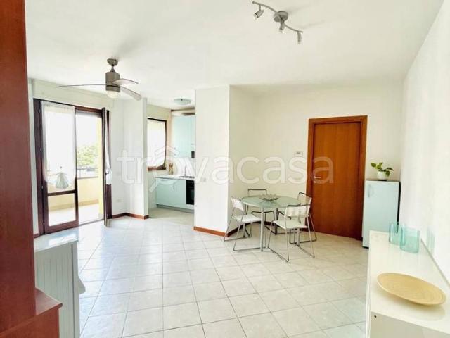 Appartamento in in affitto da privato a Prato via della Romita, 117, da privato, ascensore, centrale TrovaCasa