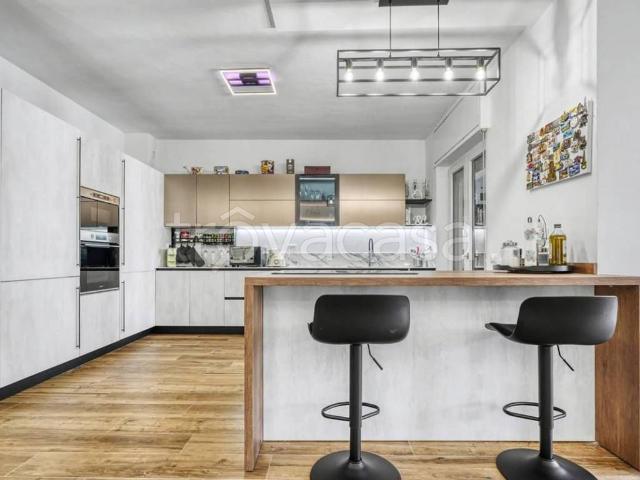 Appartamento in in affitto da privato a Prato via Filippo Brunelleschi, 3, box, da privato, ascensore TrovaCasa