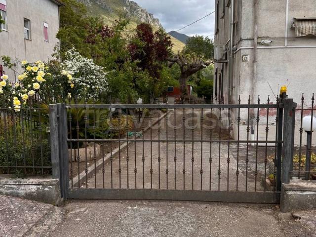 Appartamento in in affitto da privato a Presenzano vico Luigi Cadorna, 34B, giardino, posto auto, box TrovaCasa