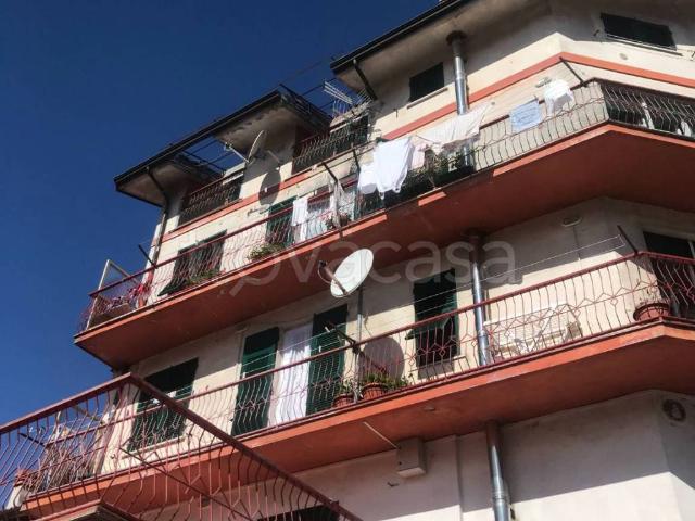Appartamento in in affitto da privato a Rovegno piazza Guglielmo Marconi, 63, da privato, balcone TrovaCasa