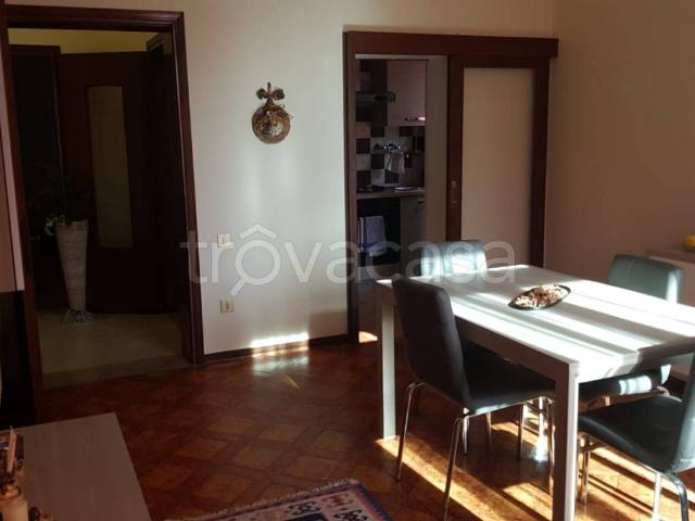 Appartamento in in affitto da privato a Rovigo via del Sacro Cuore, 10, box, terrazzo, da privato TrovaCasa