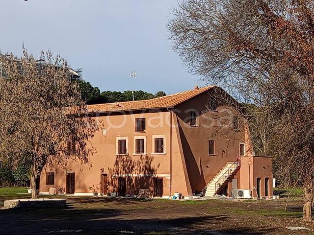 Appartamento in in affitto da privato a Roma via Carlo Conti Rossini, giardino privato, posto auto, da privato TrovaCasa