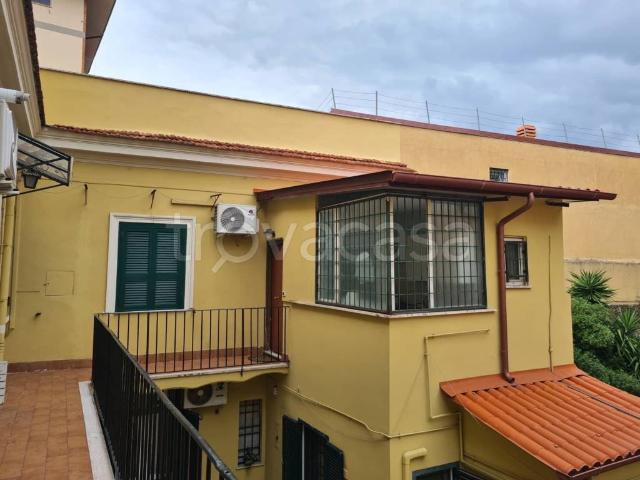Appartamento in in affitto da privato a Roma via Alba, 13, arredato, giardino, da privato TrovaCasa