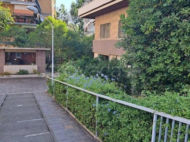 Appartamento in in affitto da privato a Roma via Alfredo Casella, 51, da privato, riscaldamento centralizzato, parquet TrovaCasa