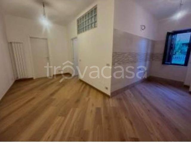Appartamento in in affitto da privato a Roma via Aurelia, Km13500, non arredato/vuoto, da privato, ristrutturato TrovaCasa