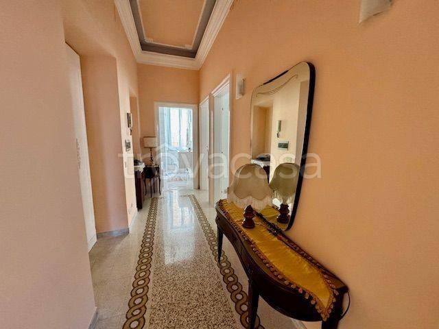 Appartamento in in affitto da privato a Roma via dei Fabbri Navali, 20, giardino privato, box, da privato TrovaCasa