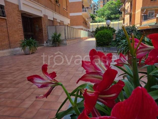 Appartamento in in affitto da privato a Roma via della Magliana Nuova, 166, arredato, da privato, ascensore TrovaCasa